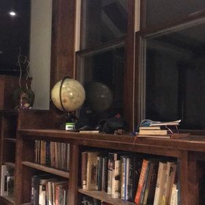 Meet your Posher, Leora